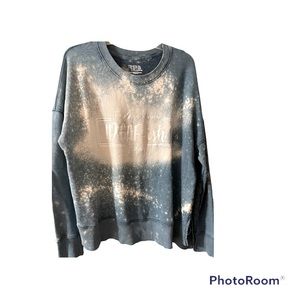 Custom bleach sweatshirt “feeling IDGA F’ish” XL